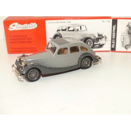 RILEY KESTREL Gris MODEL SOMERVILLE 129 1:43
