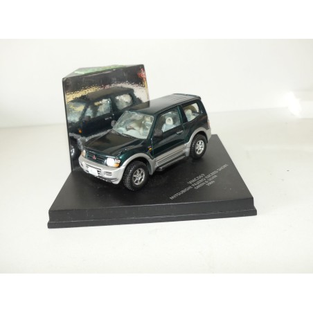 MITSUBISHI PAJERO 2000 Vert VITESSE VMC069 1:43