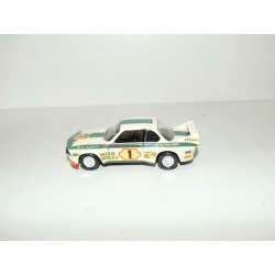 BMW 3.0 CSL N°1 MALCON GARDIA RACING sur base SOLIDO 1:43 sans boite
