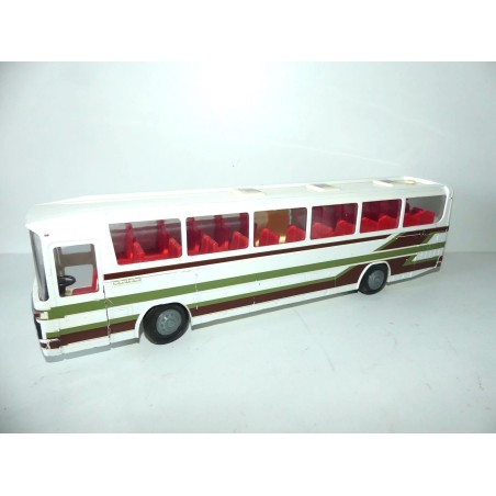 AUTOCAR MERCEDES O303 CONRAD 1:40 Imperfection