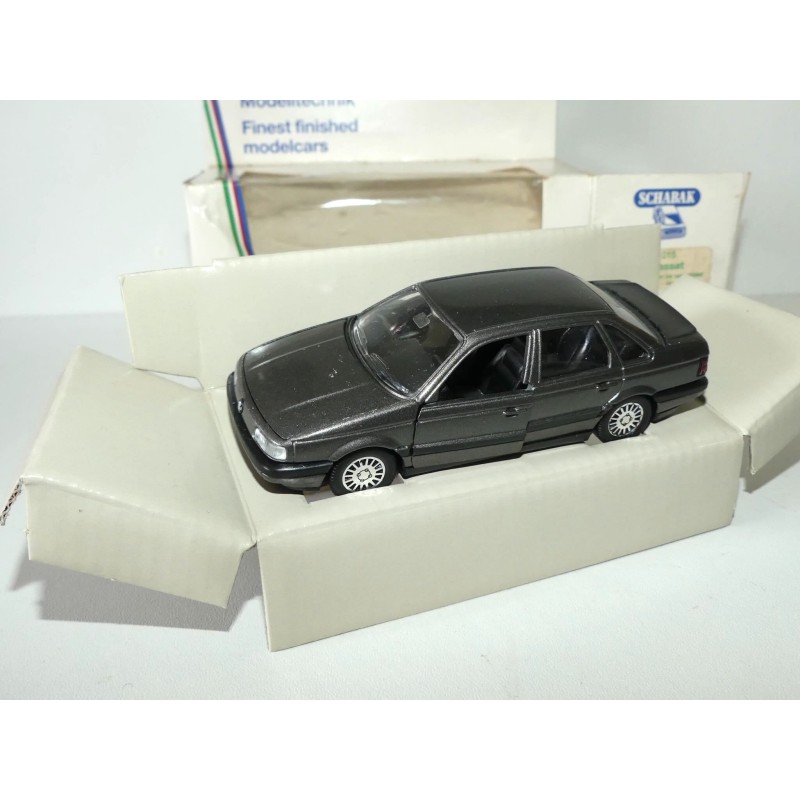VW PASSAT B3 Gris SCHABAK 1015 1:43