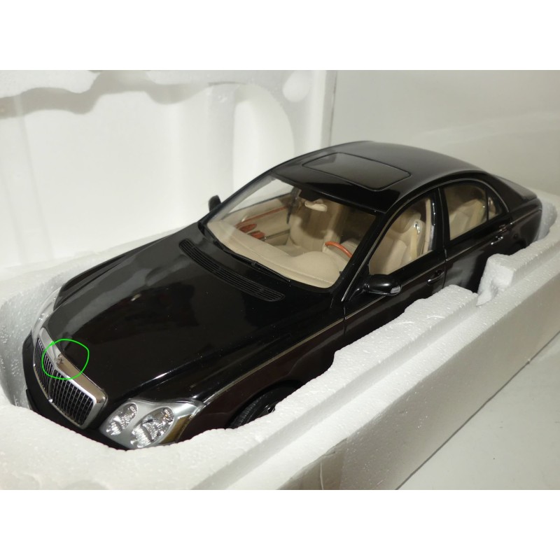 MAYBACH 57 Noir GATEWAY AUTOART 1:18 imperfection of reference B6 6
