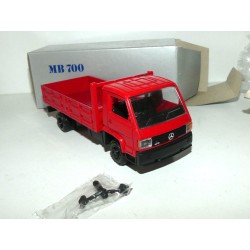 CAMION MERCEDES MB 700 Rouge NZG 1:43