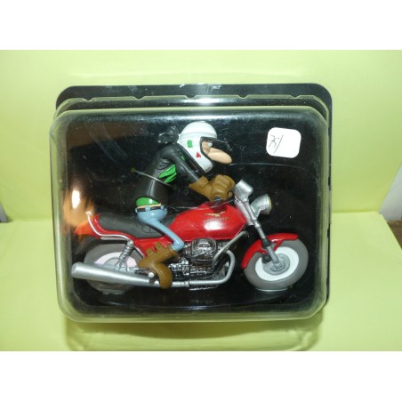 FIGURINE MOTO JOE BAR TEAM NÂ°75 ARMAND DELLO SUR SA MOTO GUZZI MILLE GT 1:18
