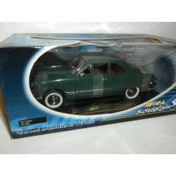 FORD 49 COUPE 1949 Vert SOLIDO 1:18
