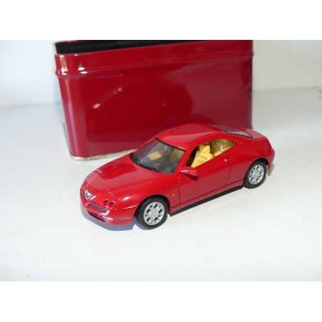 ALFA ROMEO GTV Rouge SOLIDO 1:43 imperfection