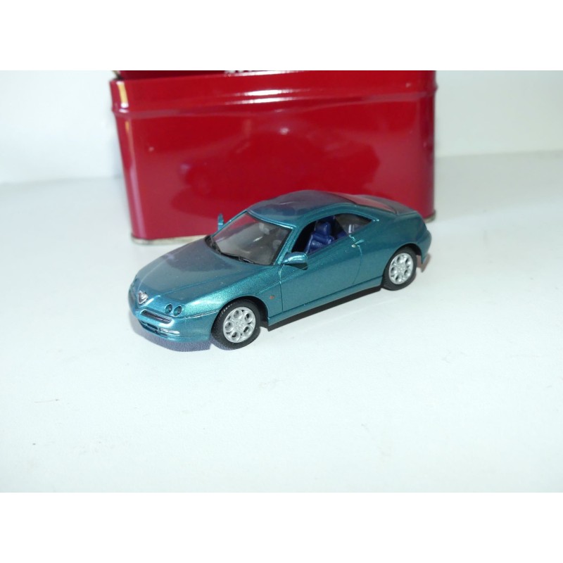 ALFA ROMEO GTV Vert SOLIDO 1:43 boite metal