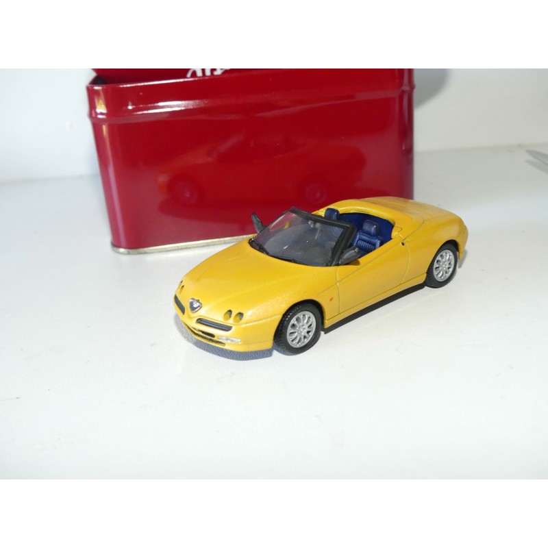 ALFA ROMEO GTV SPIDER Jaune SOLIDO 1:43 boite metal