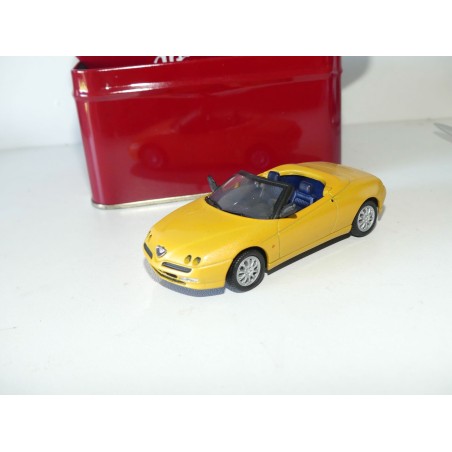 ALFA ROMEO GTV SPIDER Jaune SOLIDO 1:43 boite metal