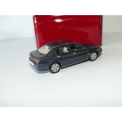 ALFA ROMEO 166 Gris SOLIDO 1:43 boite metal