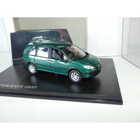 PEUGEOT 807 Vert NOREV 1:43