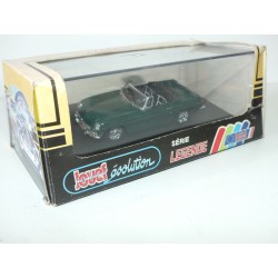 MGB MK II LE Vert UNIVERSAL HOBBIES 1:43