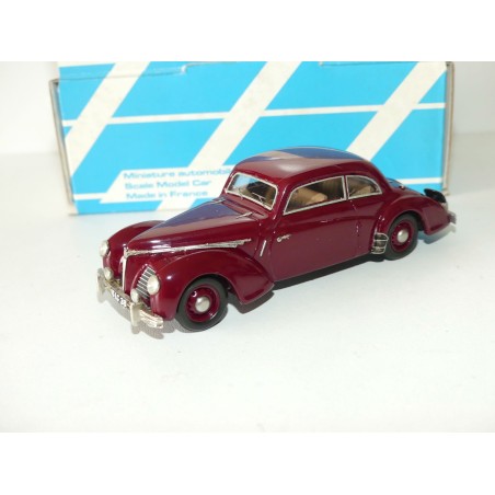 ROSENGART SUPERTRACTION COUPE 1939 Bordeaux KIT Monté MA COLLECTION 1:43