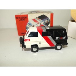 MITSUBISHI L300 4WD ASSISTANCE RALLYE Made in Japan 1:40
