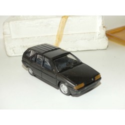 CITROEN BX BREAK Gris KIT monté AUTOMANY 1:43 en résine imperfection