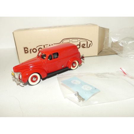 FORD SEDAN DELIVERY Rouge BROOKLIN MODELS 1:43