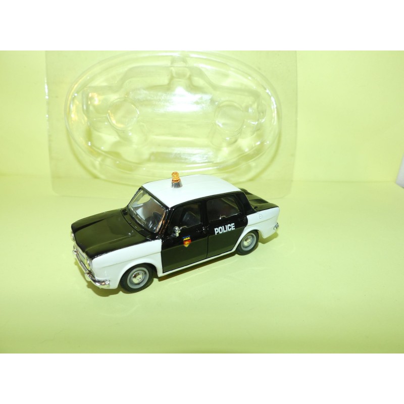 RENAULT DAUPHINE POLICE NOREV pour HACHETTE  1:43 sous coque