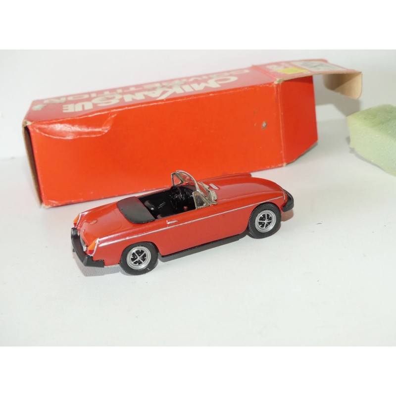 Modèle Réduit DelPrado MGB 1:43 - Collection Universal Hobbies, En Métal Die-cast, Occasion