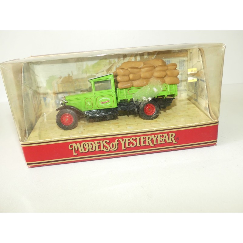 FORD MODEL AA 1932 1,5 TON TRUCK MATCHBOX Y62 1:43