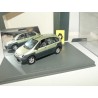 RENAULT SCENIX RX4 Vert UNIVERSAL HOBBIES 1:43