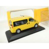 OPEL VIVARO BUS Jaune MINICHAMPS 1:43