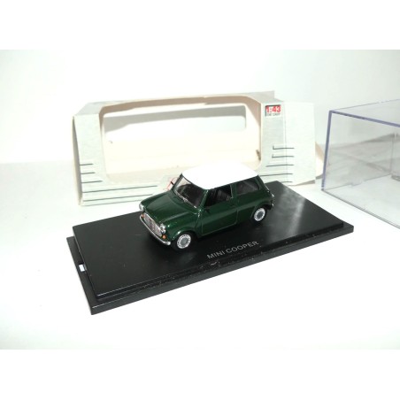 AUSTN MINI COOPER Vert et toit blanc UNIVERSAL HOBBIES LEGEND 1:43
