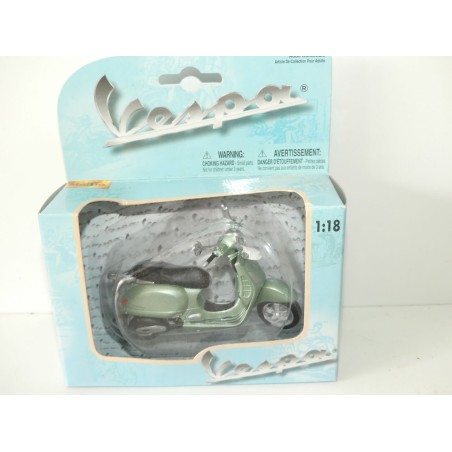 MOTO VESPA GRANTURISMO Vert MAISTO 1:18