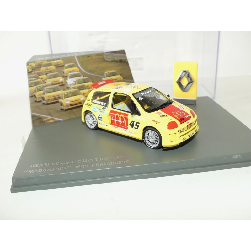 RENAULT CLIO TROPHY N°45 NAVARETTE McDONALD'S UNIVERSAL HOBBIES 1:43