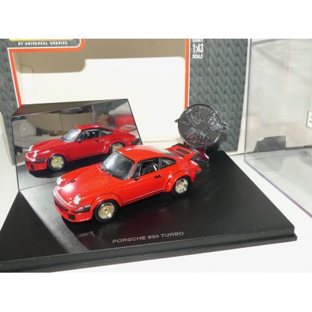 PORSCHE 934 TURBO Rouge UNIVERSAL HOBBIES 1:43