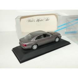 AUDI A8 D2 Phase I Cashmere Metallic  MINICHAMPS 1:43