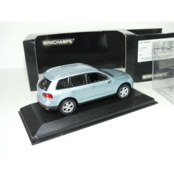 VW TOUAREG 2006 Bleu Clair MINICHAMPS 1:43