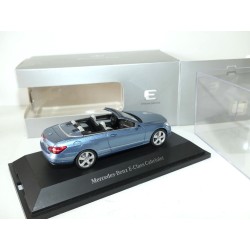 MERCEDES CLASSE E CABRIOLET W212 Bleu SCHUCO 1:43