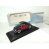 VW COCCINELLE CABRIOLET Capoté Noir et Rouge MINICHAMPS 1:43