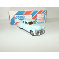 CHEVROLET 1952 Bleu KIT Monté RECORD M.R.F. 1:43