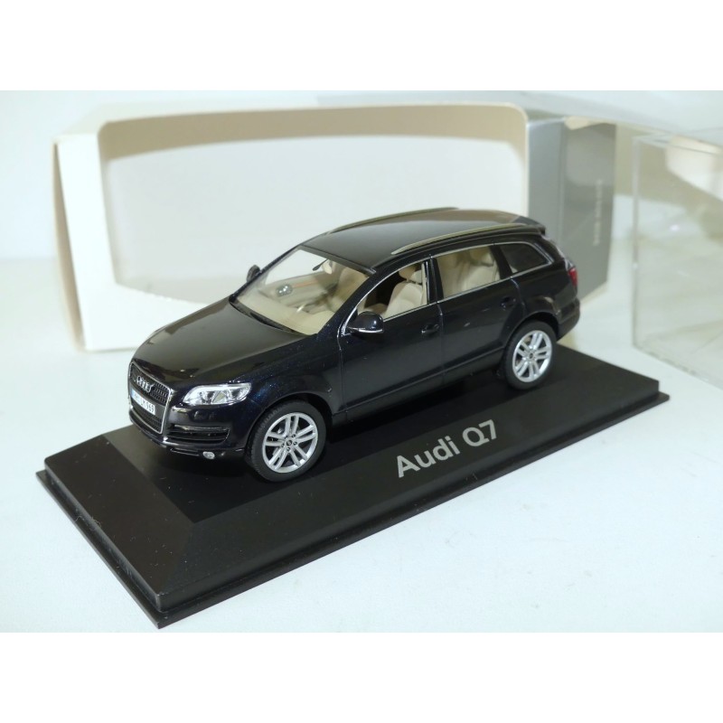 AUDI Q7 I Phase 1 Gris Lichtsilber SCHUCO 1:43