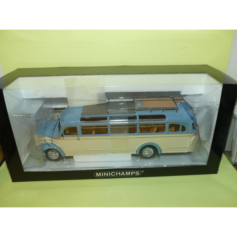 BUS MERCEDES O 3500 Bleu et CrÃ¨me MINICHAMPS 1:43