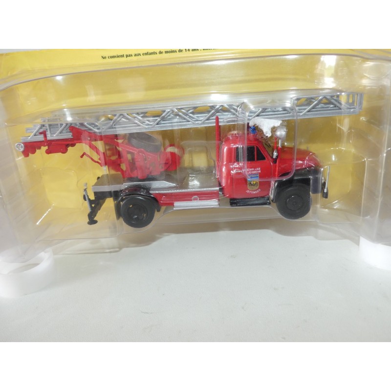 CAMION POMPIERS NÂ°107 MAGIRUS DL 18 OPEL BLITZ ECHELLE IXO PRESSE 1:43