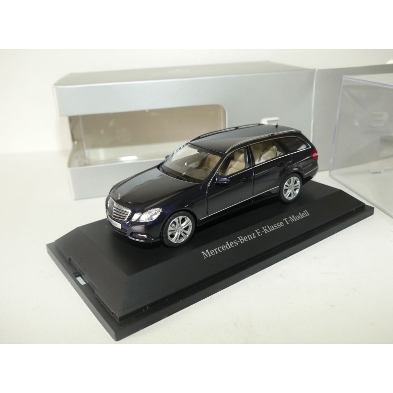 MERCEDES CLASSE E ESTATE W212 Bleu Tansanit SCHUCO 1:43