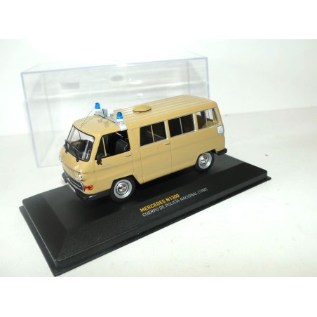 MERCEDES N1300 POLICIA NACIONAL 1980 POLICE ESPAGNOL ALTAYA 1:43