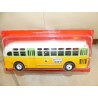AUTOBUS ET AUTOCARS NÂ°22 GM TDH-3610 ROSA PARKS 1955 HACHETTE 1:43