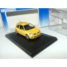 RENAULT CLIO II Phase III 2004 Jaune Cirius UNIVERSAL HOBBIES 1:43 