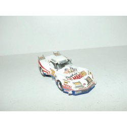 CHEVROLET CORVETTE STINGRAY N°76 LE MANS 1976 BIZARRE 1:43 sans boite