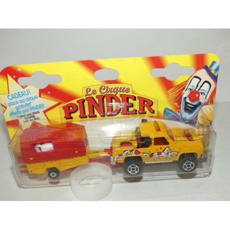 TOYOTA PINDER et REMORQUE CHEVAUX MAJORETTE 1:62