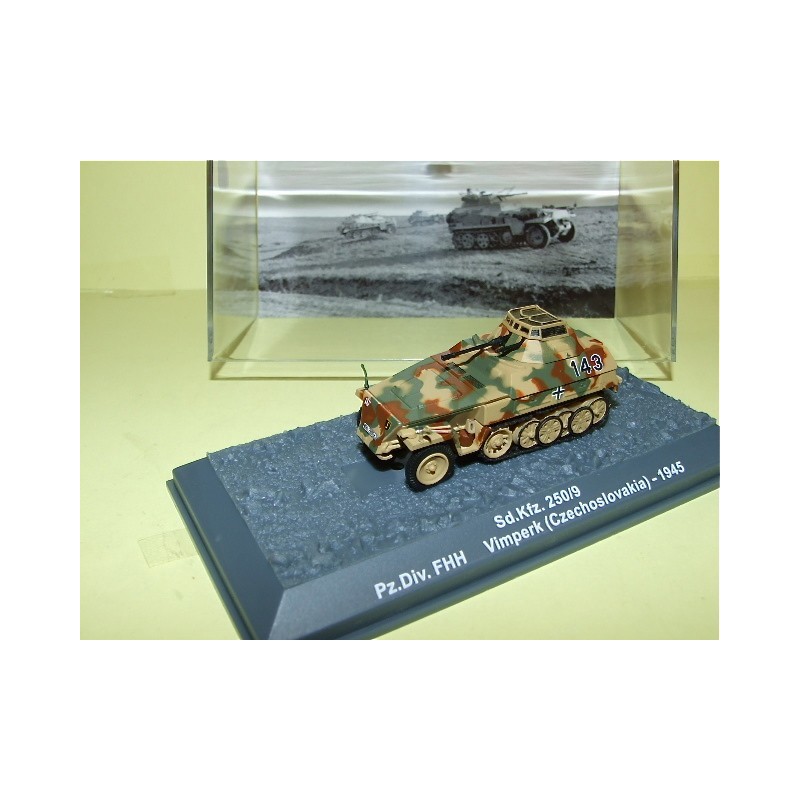 PANZER NÂ°24 Sd.Kfz.250/9 TCHECOSLOVAQUIE 1945 ALTAYA 1:72