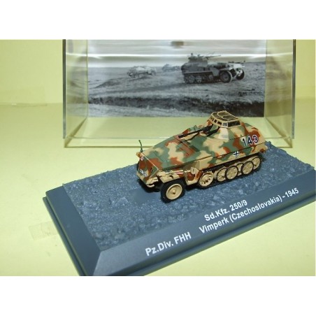 PANZER NÂ°24 Sd.Kfz.250/9 TCHECOSLOVAQUIE 1945 ALTAYA 1:72