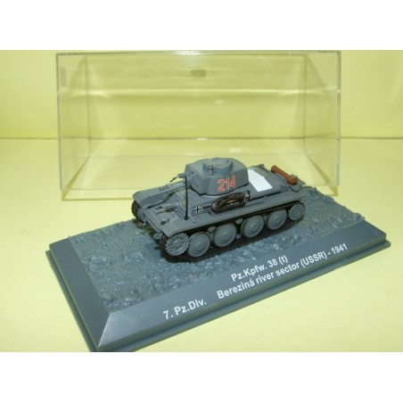 PANZER N°28 PZ. Kpfw. 38 URSS 1941 ALTAYA 1:72