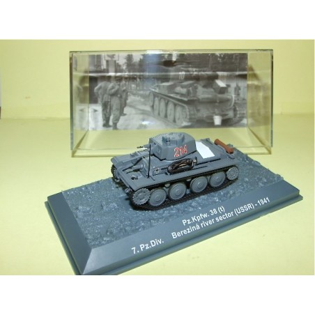 PANZER N°28 PZ. Kpfw. 38 URSS 1941 ALTAYA 1:72