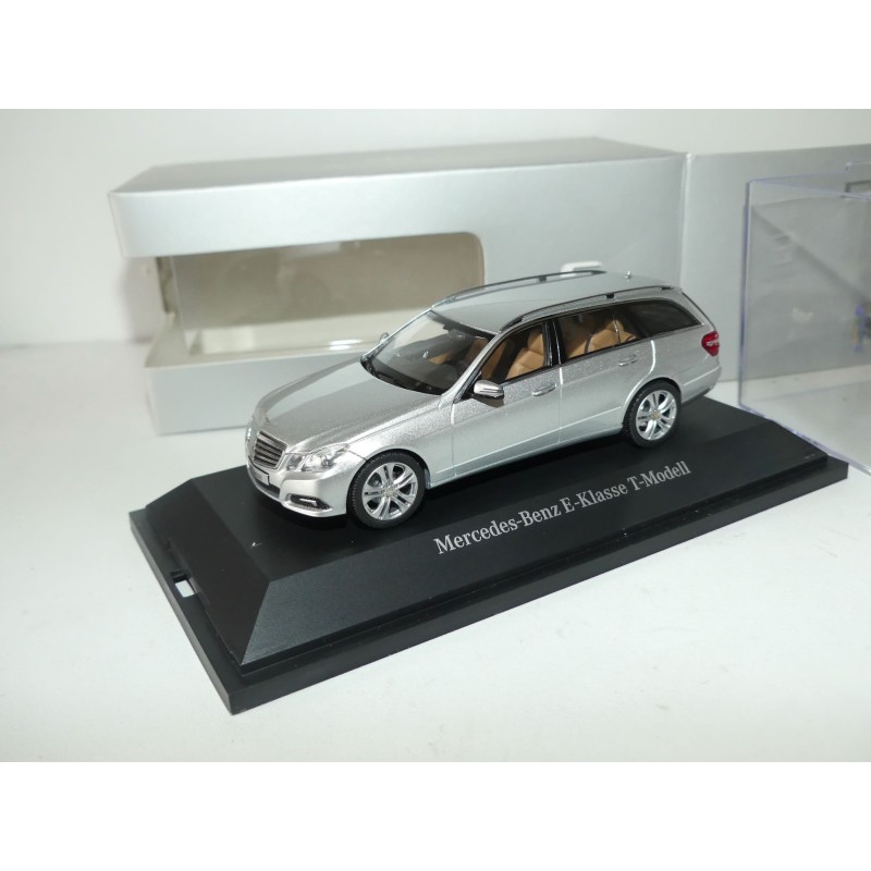 MERCEDES CLASSE E BREAK W212 Gris SCHUCO 1:43