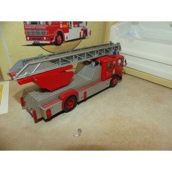 CAMION AEC LADDER FIRE VEHICULE POMPIERS CORGI 97385 1:50 imperfection rétro