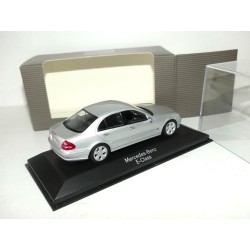 MERCEDES CLASSE E TYPE 211 2002 Gris MINICHAMPS 1:43